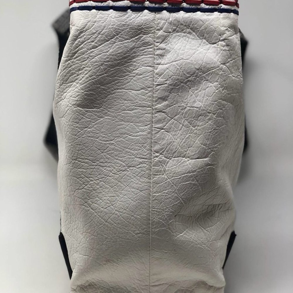 BALENCIAGA - Picture 2 of 6